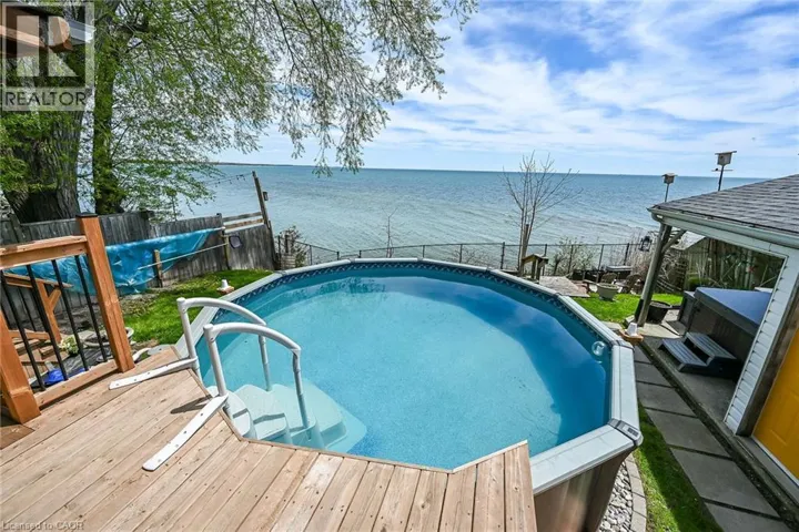 16 WILCOX Drive, Nanticoke, Ontario N0A1L0