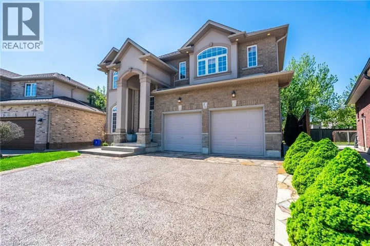 24 EDGECROFT Crescent, Stoney Creek, Ontario L8J3Y6