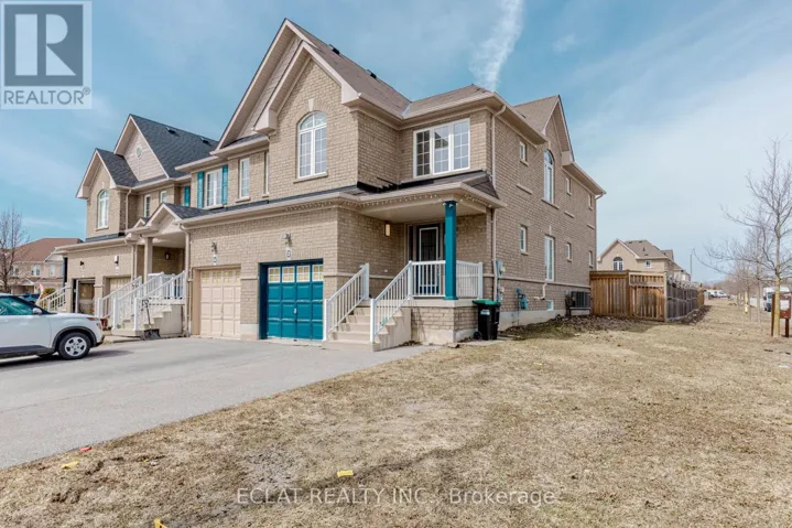 2 LANCASTER COURT, Barrie, Ontario L4M0G1