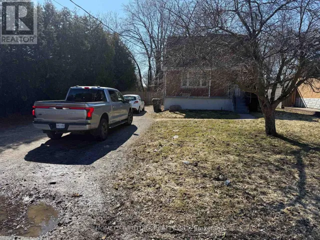 MAIN - 32 HOMESTEAD ROAD, Toronto (West Hill), Ontario M1E3R9