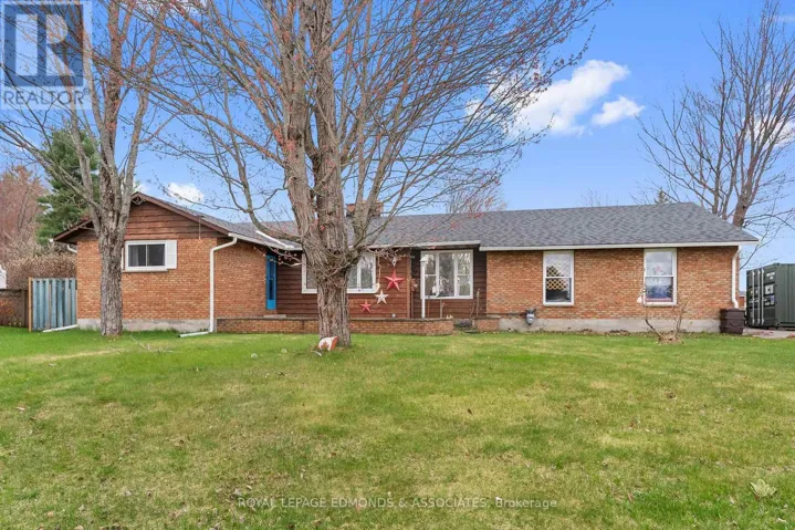 58 HILDA STREET, Petawawa, Ontario K8H2Z5