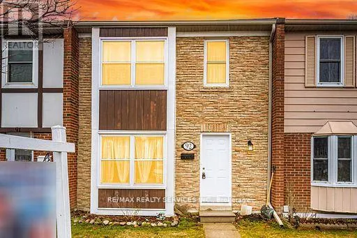 92 - 900 CENTRAL PARK DRIVE, Brampton (Northgate), Ontario L6S3J6