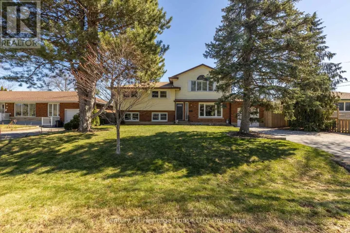 6 CHAMPA DRIVE, St. Catharines (Vine/Linwell), Ontario L2M3K1