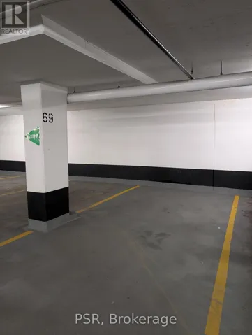 P69 - 11 WELLESLEY STREET W, Toronto (Bay Street Corridor), Ontario M4Y0G4