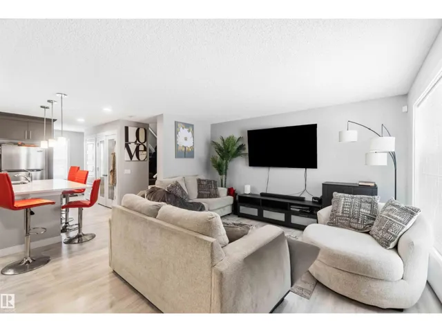 1313 CHAPPELLE BV SW, Edmonton, Alberta T6W3S2