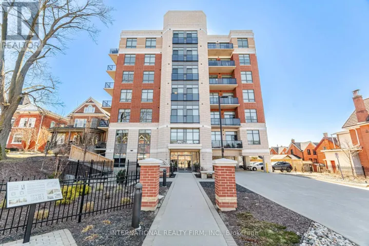 211 - 399 QUEEN STREET S, Kitchener, Ontario N2G0C4