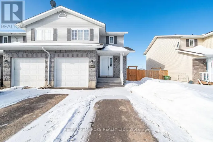 2095 SANDSTONE CRESCENT, Petawawa, Ontario K8H0B2