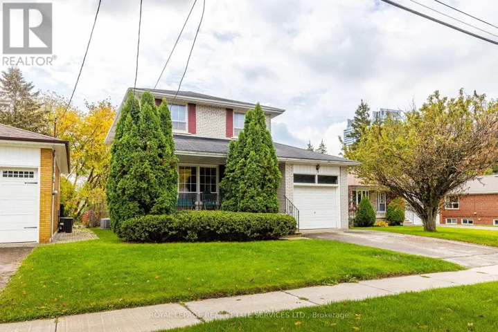 29 DOVERWOOD COURT, Toronto (Newtonbrook East), Ontario M2M2G6