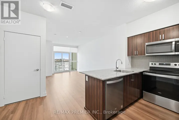 617 - 1603 EGLINTON AVENUE, Toronto (Oakwood Village), Ontario M6E0A1