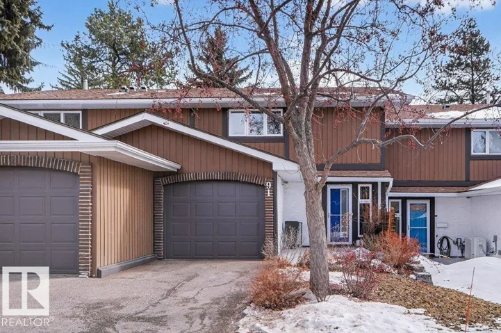 91 HEARTHSTONE NW, Edmonton, Alberta T6H5E5