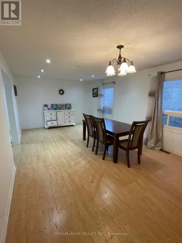 32 TAMARA DRIVE, Richmond Hill (Devonsleigh), Ontario L4S1E4