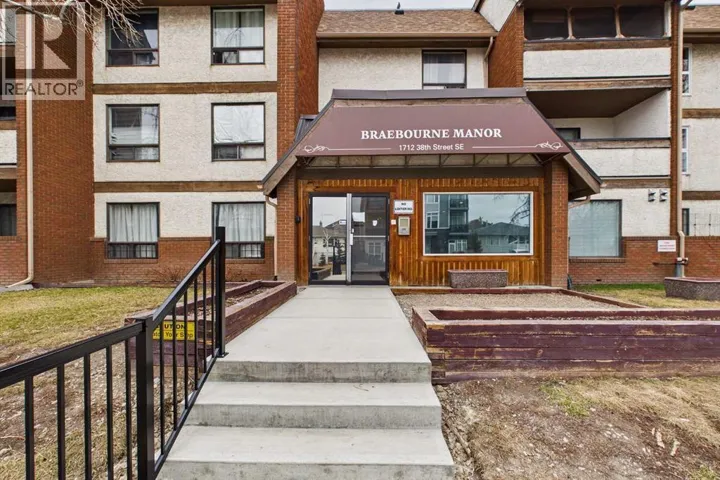 111, 1712 38 Street SE, Calgary, Alberta T2A1H1