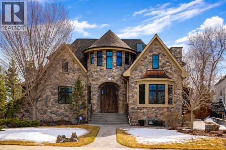 623 Madison Avenue SW, Calgary, Alberta T2S1J9