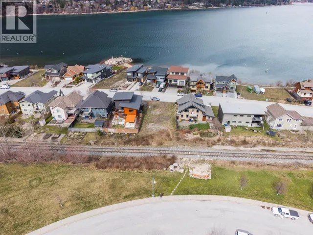 1002 Sproat Drive, Nelson, British Columbia V1L7B7