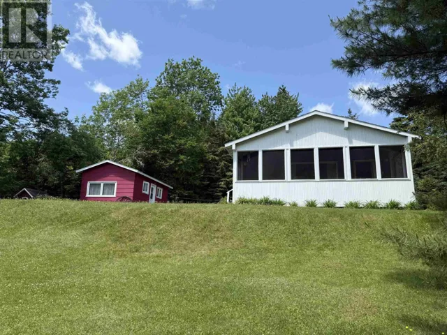 19 Browns Place, West Lochaber, Nova Scotia B2G2L3