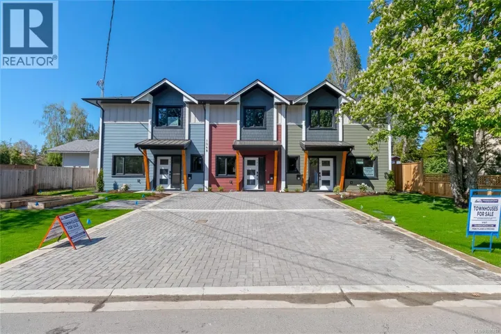 3 1048 Clarke Rd, Central Saanich, British Columbia V8M1C7