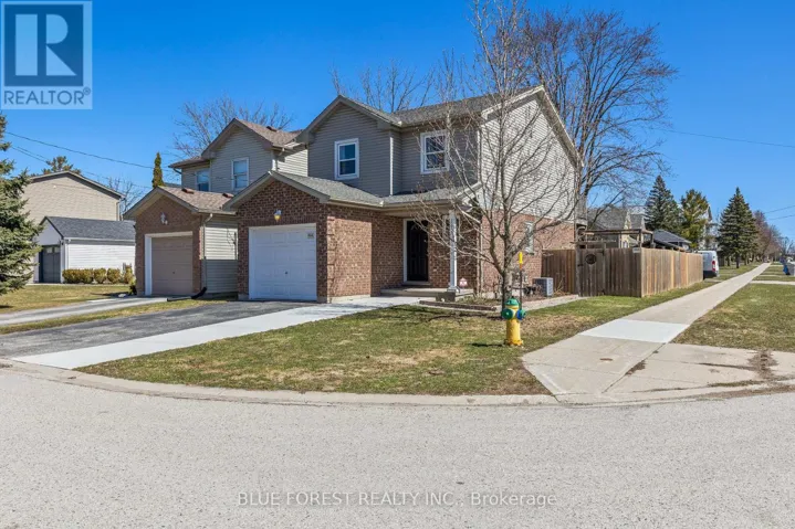 260 OAK STREET, Lucan Biddulph (Lucan), Ontario N0M2J0