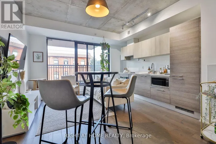 314 - 530 INDIAN GROVE, Toronto (Junction Area), Ontario M6P2J2