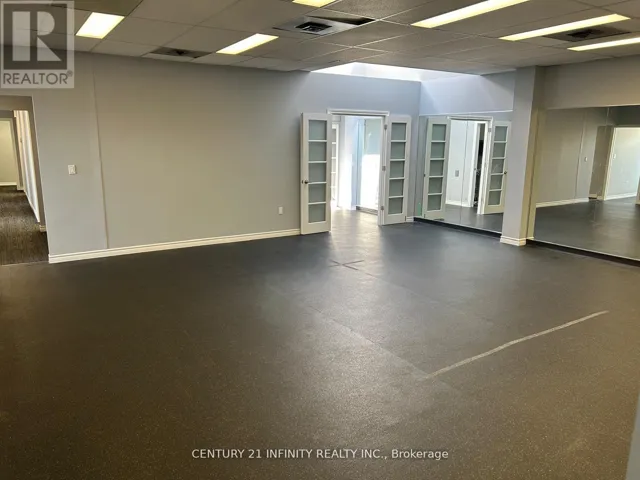 209 - 323 KERR STREET, Oakville (CO Central), Ontario L6K3B6