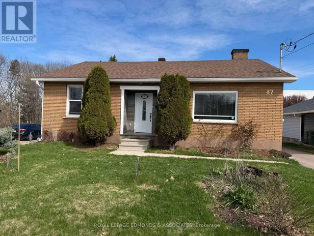 87 DICKSON STREET, Pembroke, Ontario K8A2W8