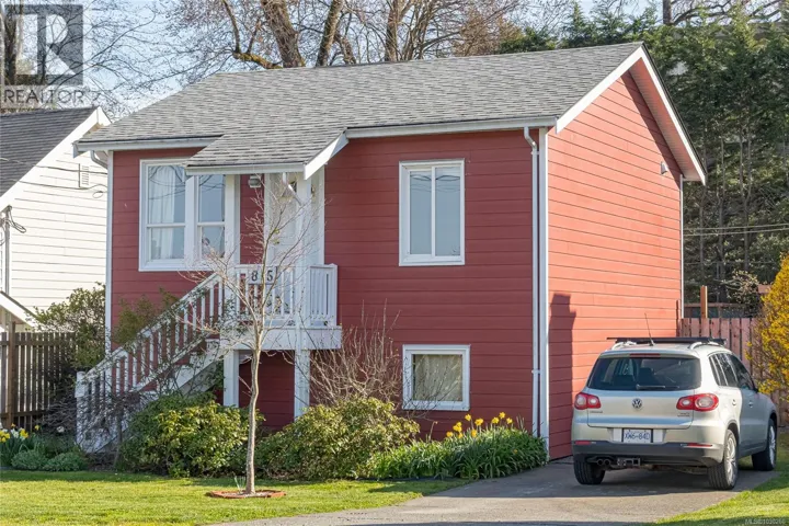 815 Old Esquimalt Rd, Esquimalt, British Columbia V8N1B5