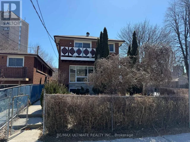 MAIN - 43 CHAPMAN AVENUE, Toronto (O'Connor-Parkview), Ontario M4B1C6