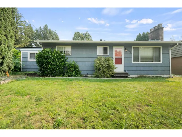 7790 GRAND STREET, Mission, British Columbia V2V3T3