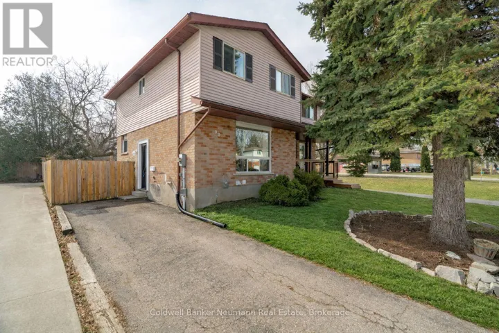 99 EMMA STREET, Guelph (General Hospital), Ontario N1E1V1