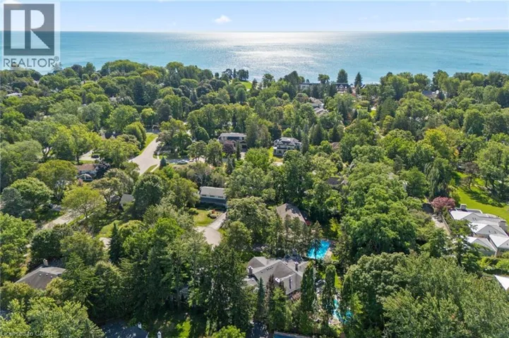146 ABBEY Court, Oakville, Ontario L6J4L1