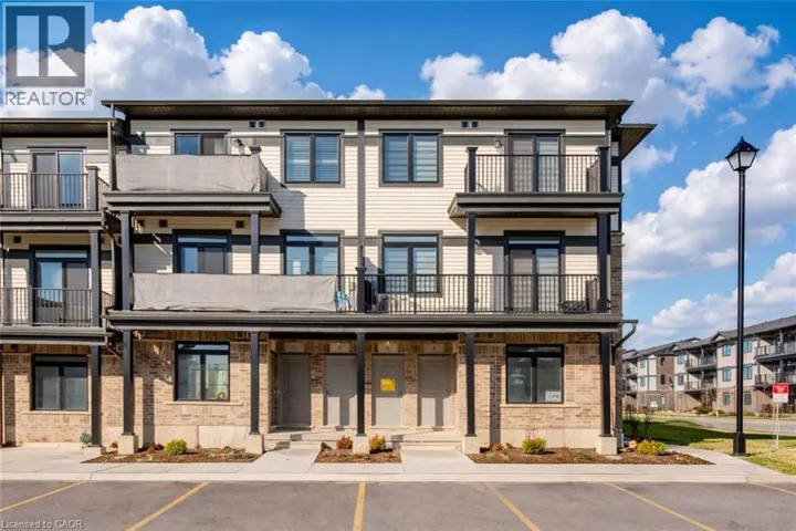 6 LOMOND Lane, Kitchener, Ontario N2R0R4