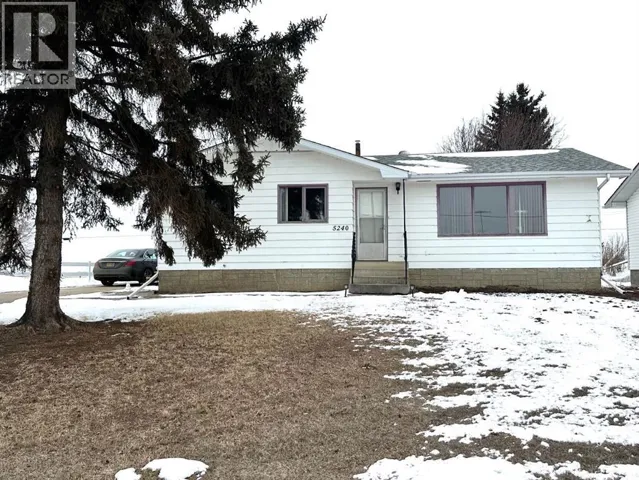 5240 50 Avenue, Holden, Alberta T0B2C0