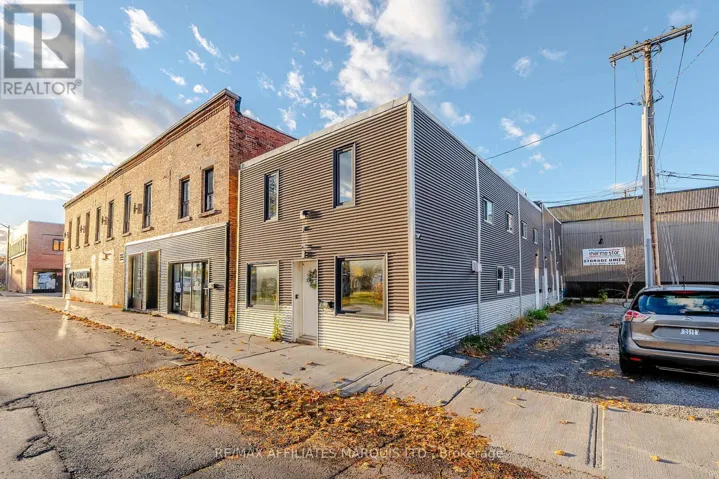 9 FIRST STREET E, Cornwall, Ontario K6H1K5