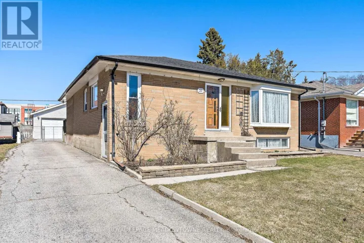 37 PRINCE CHARLES DRIVE, Halton Hills (Georgetown), Ontario L7G3T9