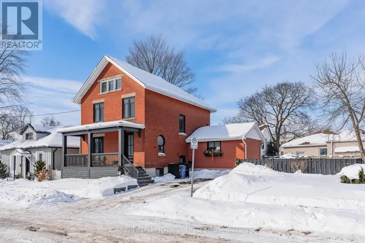 45 GREEN STREET, Guelph (Downtown), Ontario N1H2H2
