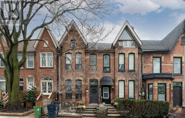 MAIN FLOOR - 177 LOGAN AVENUE, Toronto (South Riverdale), Ontario M4M2N2