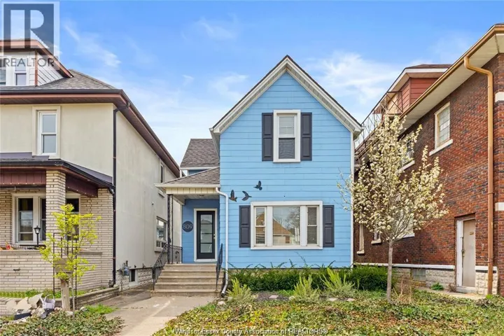 809 Gladstone, Windsor, Ontario N9A2R3