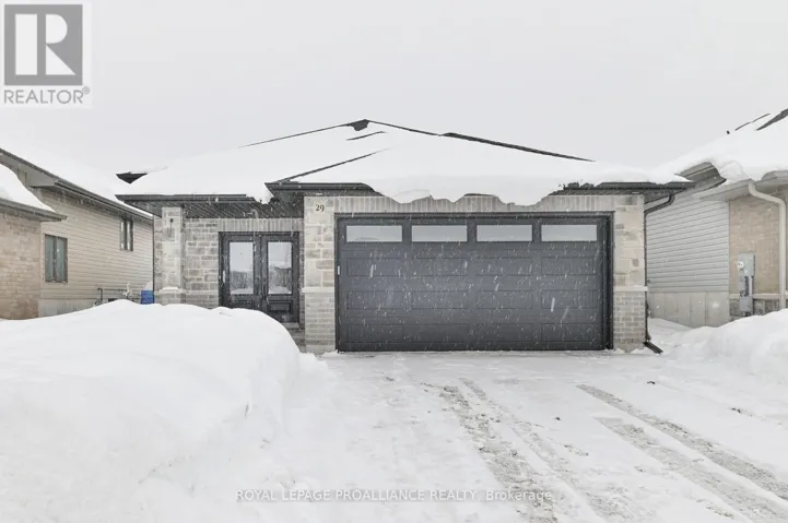 29 CEDAR PARK CRESCENT, Quinte West (Trenton Ward), Ontario K8V0J1