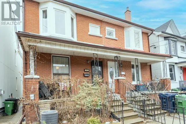 132 BELLWOODS AVENUE, Toronto (Trinity-Bellwoods), Ontario M6J2P4