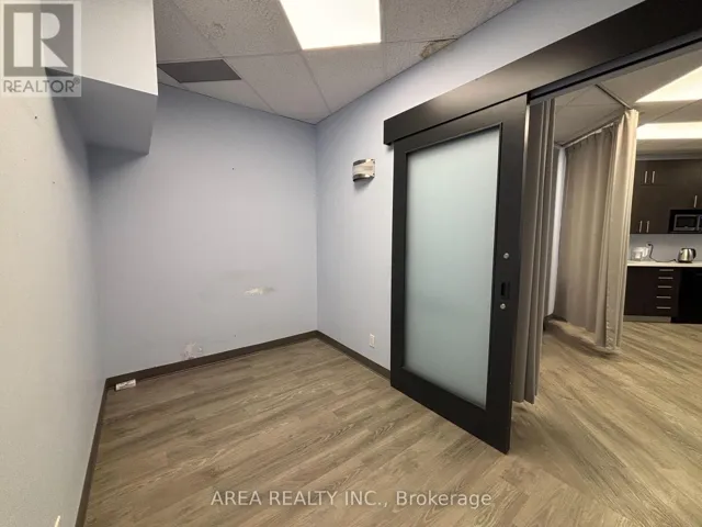 B132 - 121 KING STREET W, Toronto (Bay Street Corridor), Ontario M5H3T9