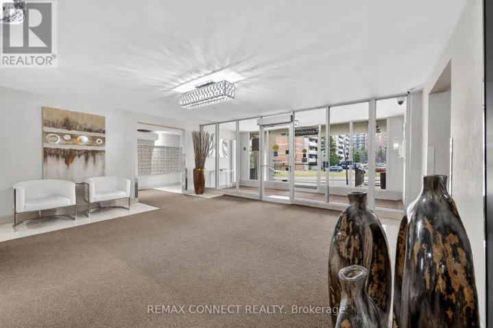 910 - 2 GLAMORGAN AVENUE, Toronto (Dorset Park), Ontario M1P2M8