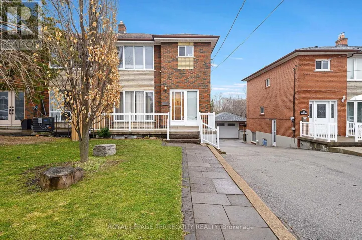 27 GOTHAM COURT, Toronto (Brookhaven-Amesbury), Ontario M6M2N9