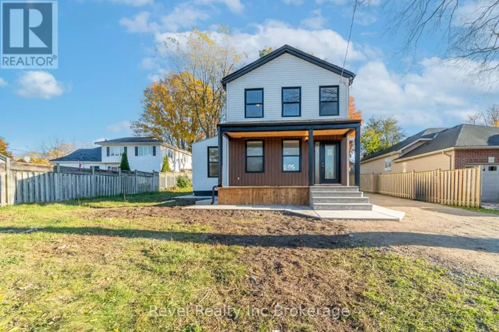241 CHARLES STREET W, Ingersoll (Ingersoll - South), Ontario N5C2M5