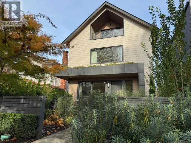 2939 W 15TH AVENUE, Vancouver, British Columbia V6K3A2