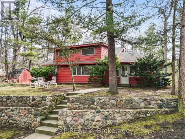 9 SUMMIT AVENUE, South Huron (Stephen), Ontario N0M1T0