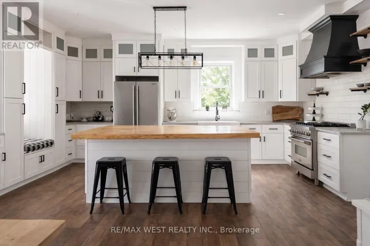 4532 LINE 5 N, Oro-Medonte (Moonstone), Ontario L0L1V0