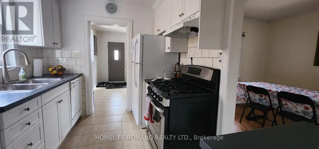 57 TROWELL AVENUE, Toronto (Keelesdale-Eglinton West), Ontario M6M1L5