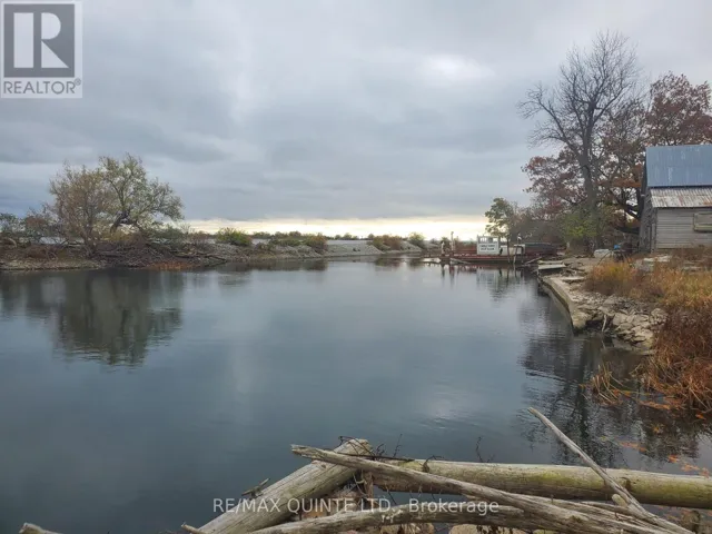40 FISHERMAN'S COVE LANE, Frontenac Islands (The Islands), Ontario K0H2Y0