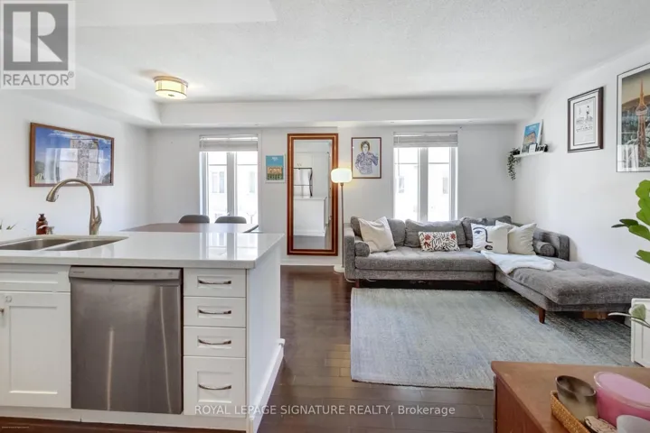 838 - 46 WESTERN BATTERY ROAD, Toronto (Niagara), Ontario M6K3P1