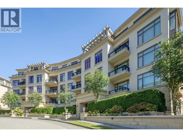 300 568 WATERS EDGE CRESCENT, West Vancouver, British Columbia V7T0A2