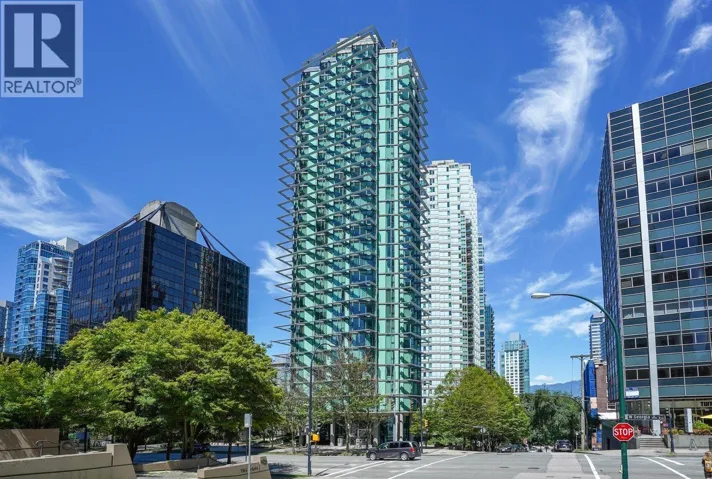 8F 1331 W GEORGIA STREET, Vancouver, British Columbia V6E4P1